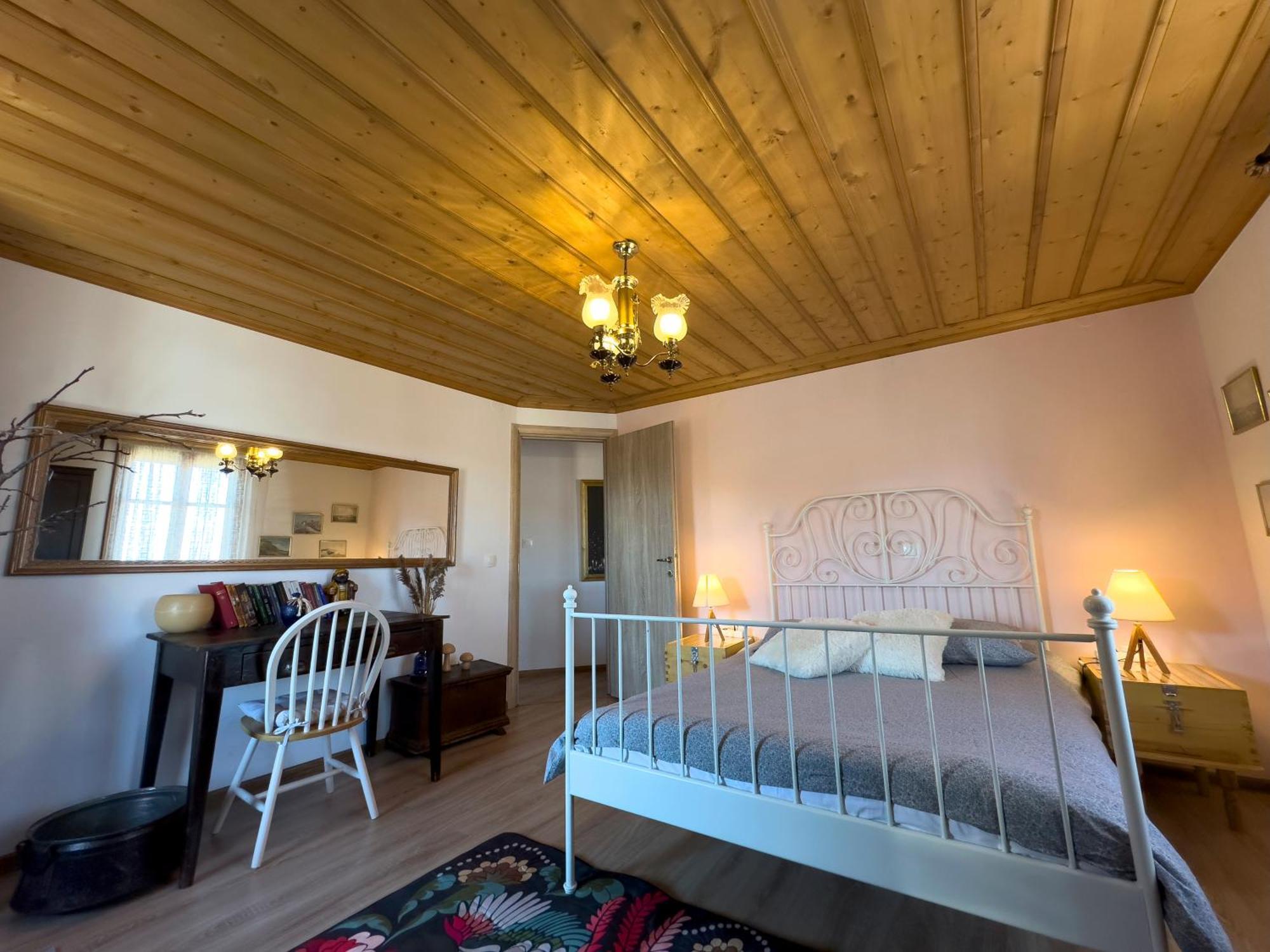 Renovated Old Manor House With Yard 度假居 Arnaía