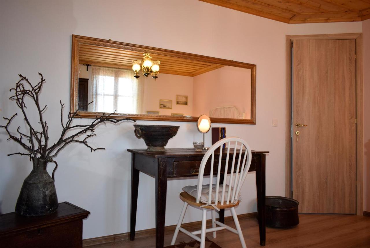Сasa de vacaciones Renovated Old Manor House With Yard *