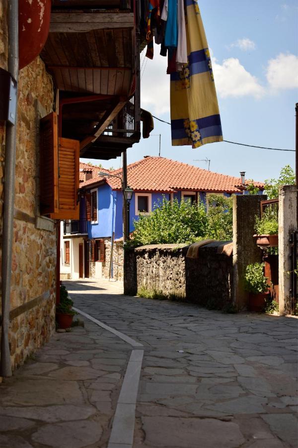 Сasa de vacaciones Renovated Old Manor House With Yard Arnaía